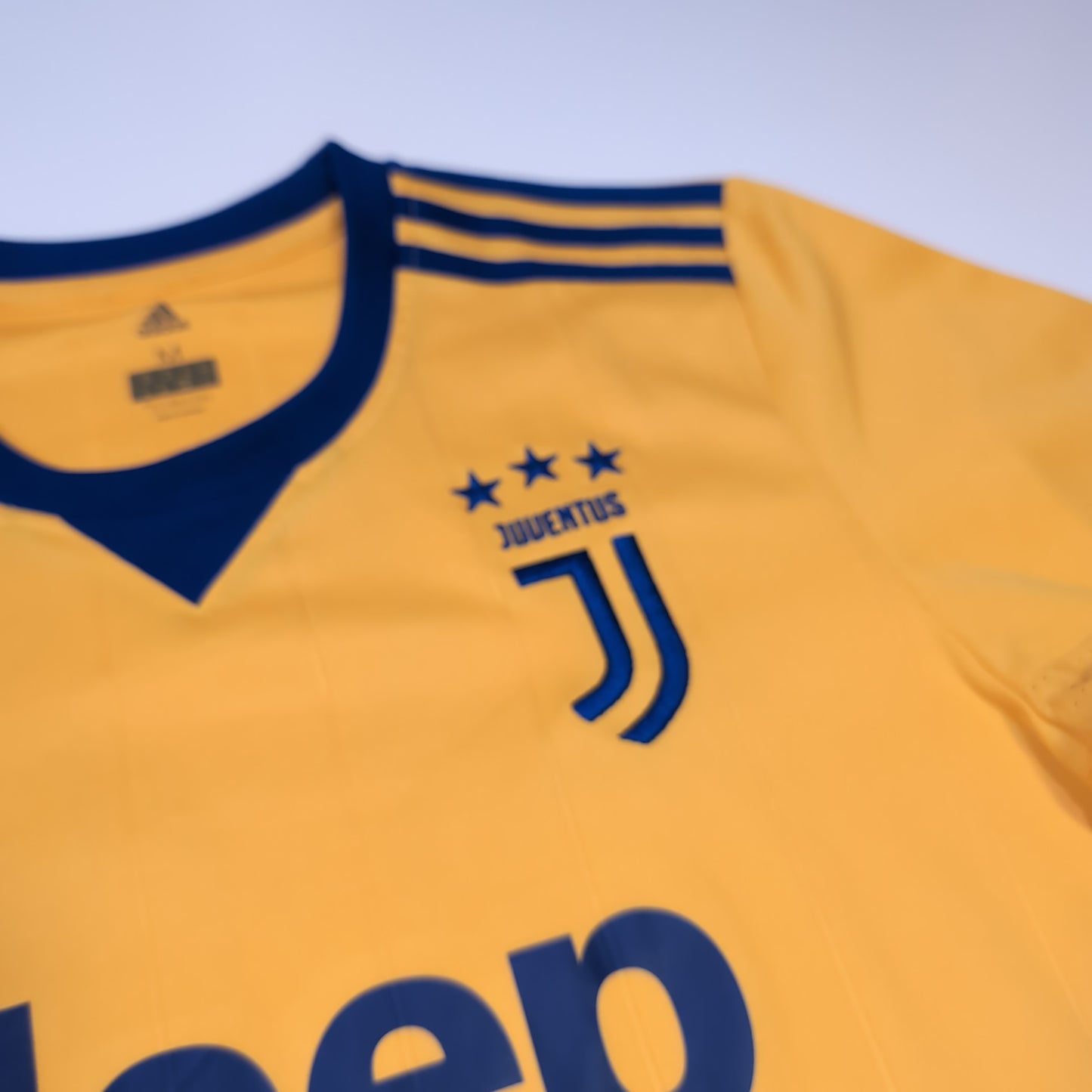 Juventus FC 2017/2018 Away Kit