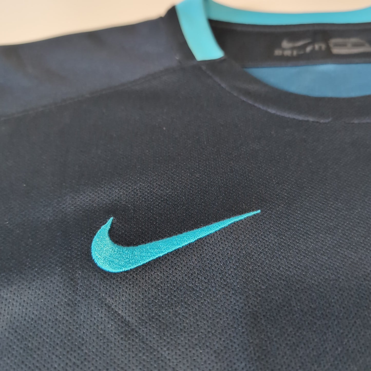 Manchester City 2015/2016 - Away Kit