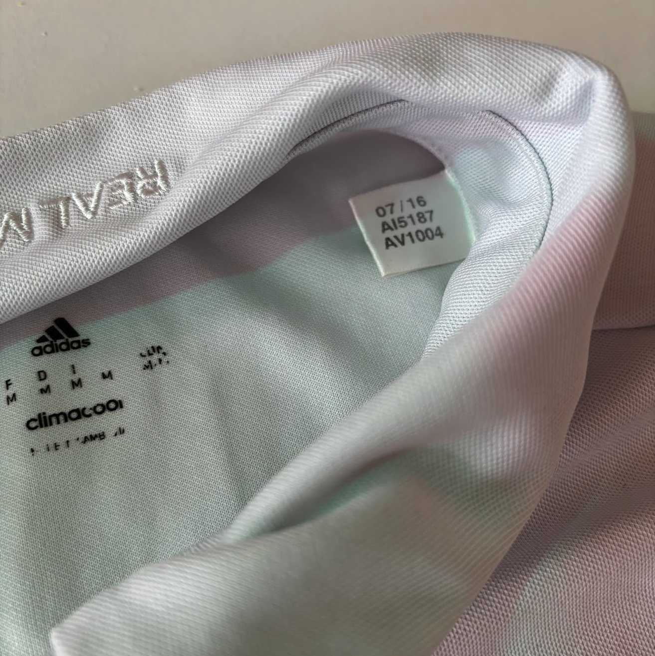 Real Madrid 2016/2017 - Home Kit